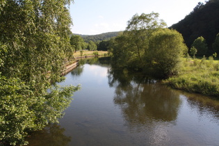 die Ruhr in Arnsberg, Blick flussabwärts