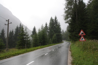 "aufmunterndes" Schild an der Nordrampe des Vršič