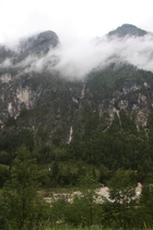 ein Sturzbach ergießt sich in die Soča