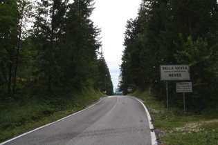 östlicher Ortseingang des Ortes Sella Nevea — nicht die Passhöhe!