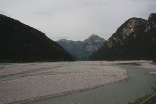 die Fella zwischen Chiusaforte und Resiutta, Blick flussaufwärts