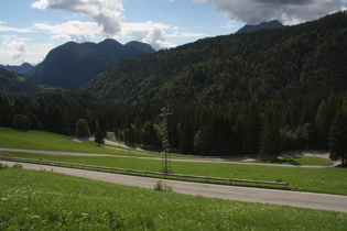 Blick von oben auf die Kehrengruppe zwischen Velt und Sauris di sopra