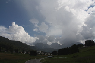 Blick über Laggio di Cadore auf die Gruppo del Cridola