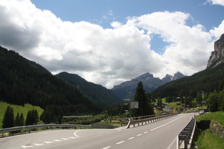 bei Funtanacia, Blick nach Süden, im Hintergrund die Sellagruppe, …