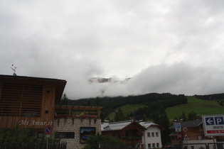 Blick von Stern Richtung v. l. n. r.: Heiligkreuzkofel und Lavarela