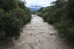 die Gader bei der Handwerkerzone Aue, Blick flussabwärts