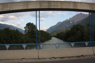 die Drau in Lienz, Blick flussabwärts …