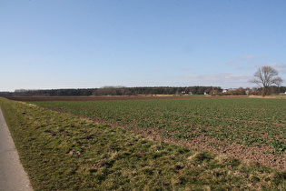 Blick vom Leineradweg auf die Garbsener Berge