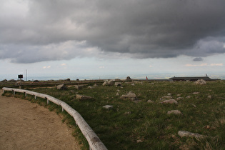 Blick vom Gipfel nach Osten