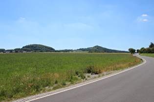 … und Blick bergauf nach Süden