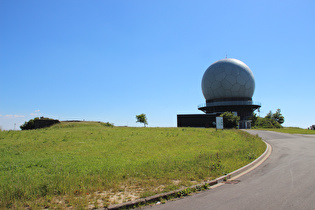 Blick zum Gipfel mit dem Radom