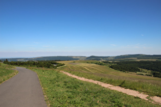 Blick vom Gipfelrundweg nach Südosten