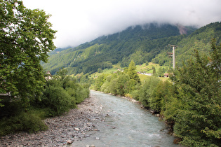 die Linth bei Nidfurn, Blick flussaufwärts