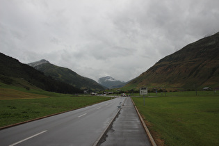 Blick über das Urserental Richtung Hospental