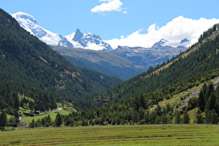 v. l. n. r.: Breithorn, Klein Matterhorn und Theodulhorn