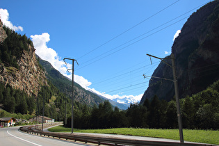 ein letzter Blick auf v. l. n. r.: Breithorn und Klein Matterhorn