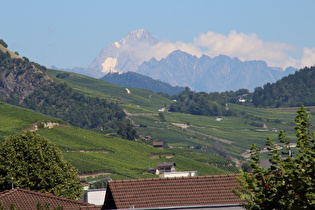 Zoom auf v. l. n. r.: das Bietschhorn und vorgelagert Wilerhorn, Hogleifa, Wannihorn und Christehorn