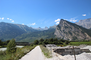 Blick über Leytron auf den L'Ardève