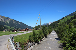 … und Blick flussabwärts