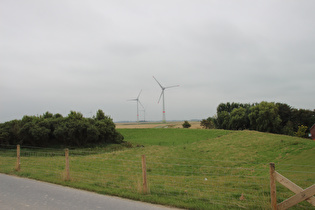 zwischen Neuharlingersiel und Harlesiel, Blick nach Südosten, …