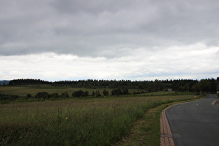 Altastenberg, oberes Ende der Abfahrt nach Olsberg, Blick nach Norden …