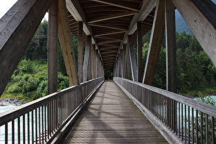 die "Alte Johannesbrücke" bei Weißenbach am Lech