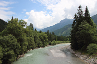 … und Blick flussabwärts