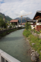 der Lech in Lech, Blick flussaufwärts …