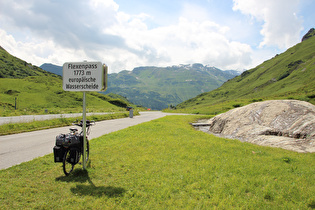 Flexenpass, Passhöhe, nicht das Dach der Etappe; Blick nach Süden …