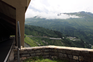 Blick auf die Südrampe des Flexenpasses