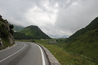 weiter oben, Blick Richtung Passhöhe