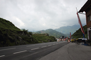 Arlbergpass, Passhöhe, Blick über Sankt Christoph am Arlberg nach Osten