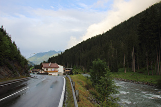 … und Blick flussabwärts