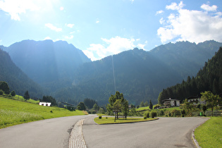 Etappenstart in Partenen, Blick talaufwärts …