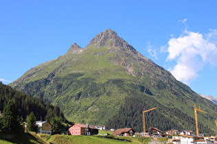 Zoom auf Hochnörderer und Gorfenspitze