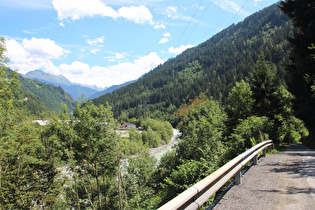 Inntalradweg südlich von Landeck, Blick talaufwärts