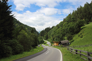 … und Blick talabwärts auf den Abzeig nach Kauns