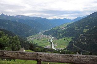 … und Blick ins Oberinntal talaufwärts