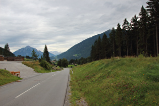 Pillerhöhe, Nordostrampe, Blick über das Pitztal zum Tschirgant