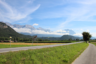 … Blick zum Mieminger Gebirge …