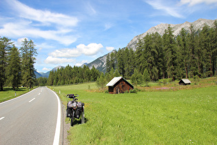 Holzleitensattel, Passhöhe, Blick nach Westen …