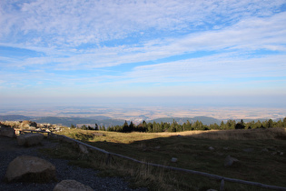 knapp unterhalb des Gipfels, Blick nach Nordosten