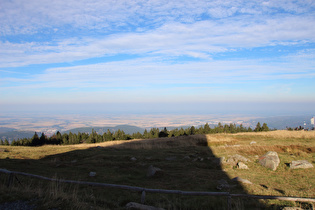 knapp unterhalb des Gipfels, Blick nach Osten