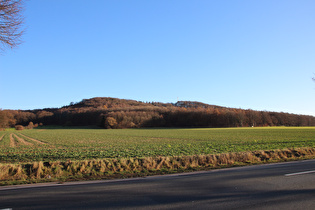 zwischen Northen und Everloh, Blick zum Benther Berg …