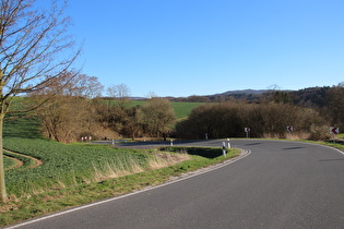 namenloser Pass zwischen Rustenfelde und Mivepa, Kehre in der Südrampe