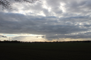 … und Blick nach Südwesten zum Stemmer Berg