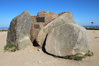 weitere Schilder am Gipfelstein