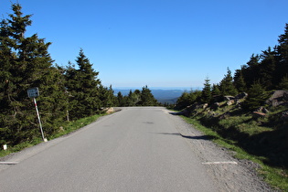 Blick über die Brockenstraße nach Süden …