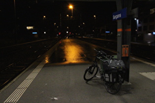 Ankunft in Sargans bei Dunkelheit und Regen