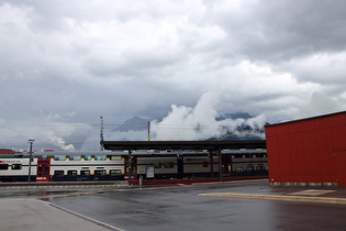 der Veloroute folgend noch mal am Bahnhof Sargans vorbei